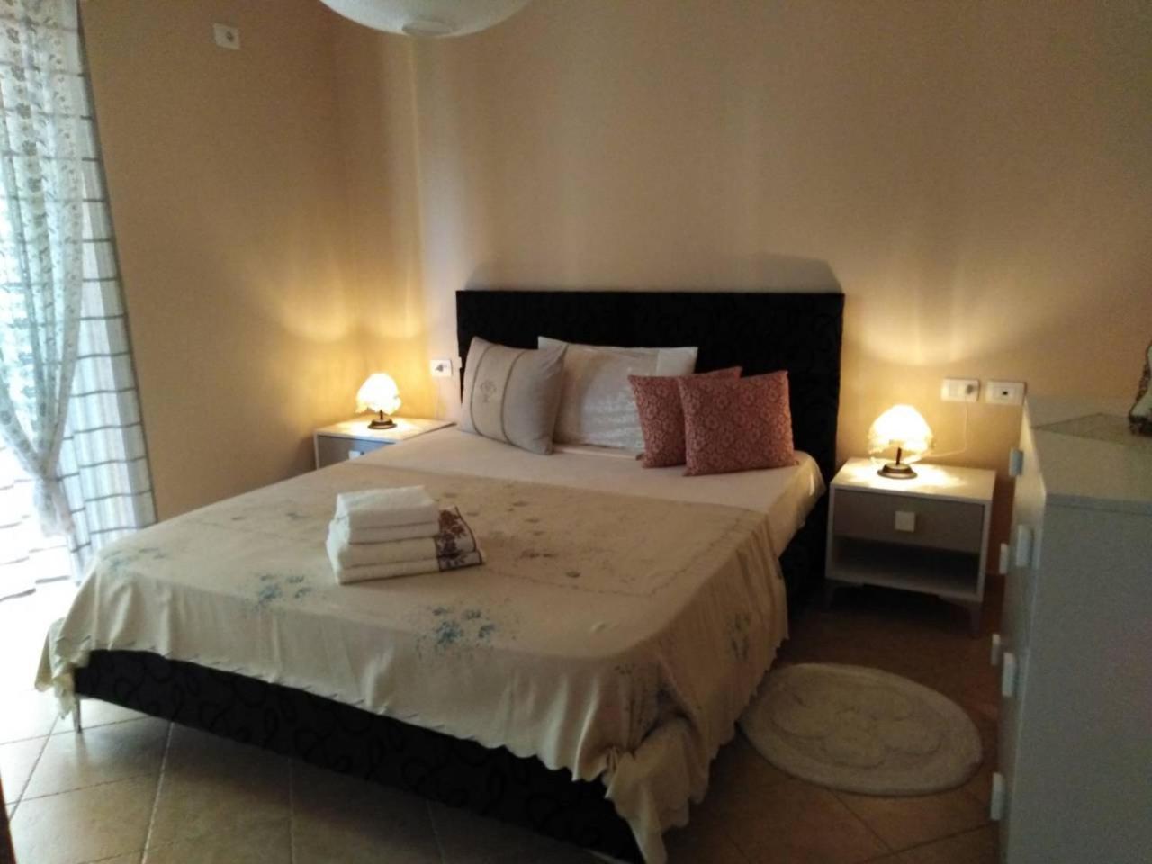 Jelena'S Luxury Apartments Sarandë Eksteriør billede
